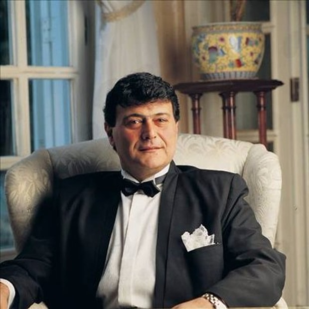 Ferdi Özbeğen - Dilek Taşı