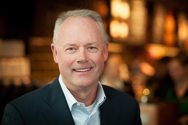 Starbucks CEO'su Kevin Johnson anlaşmadan memnun olduğunu belirtti.