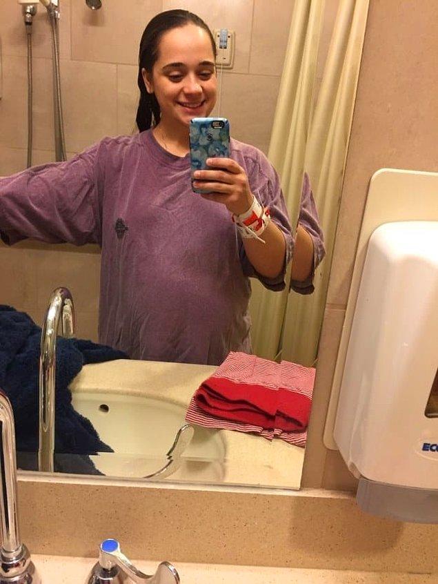 10. "Normal doğumdan 24 saat sonra hastane odamda duş almıştım. Hala şiştim, ağır kanamam vardı ve sanki altı aylık hamile gibi görünüyordum."