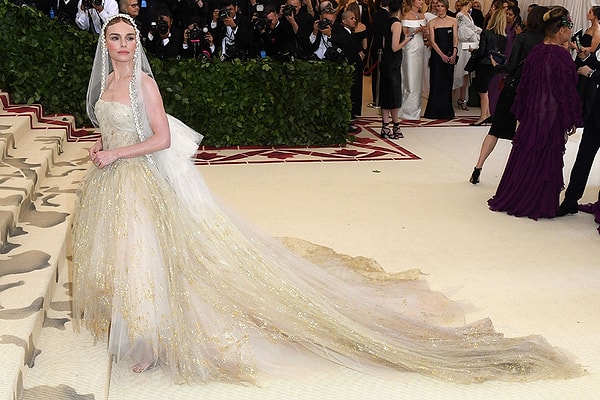 16. Кейт Босуорт в Oscar de la Renta