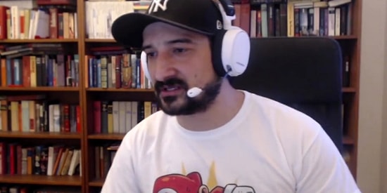 Serhat Akın'dan Korku Dolu Aziz Yıldırım Anısı: "Aziz Yıldırım Pendik Maçını Unutmayın Deyince..."