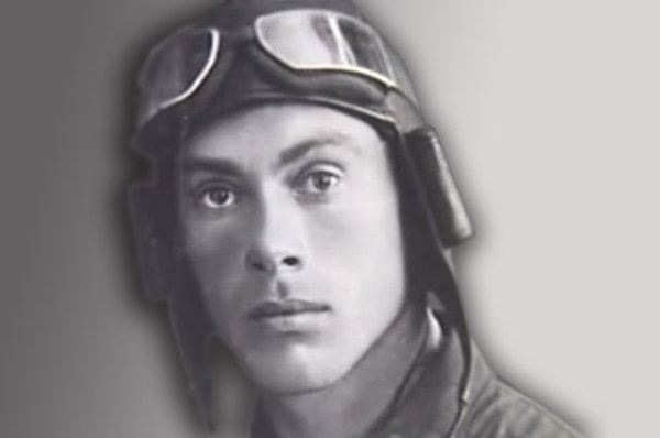 13. Николай Гастелло (1907-1941)