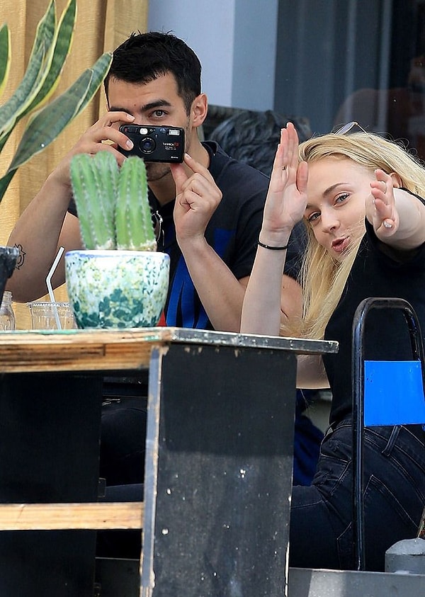 6. Очень круто, что они дружат с соцсетями и активно выставляют там свои снимки ;)