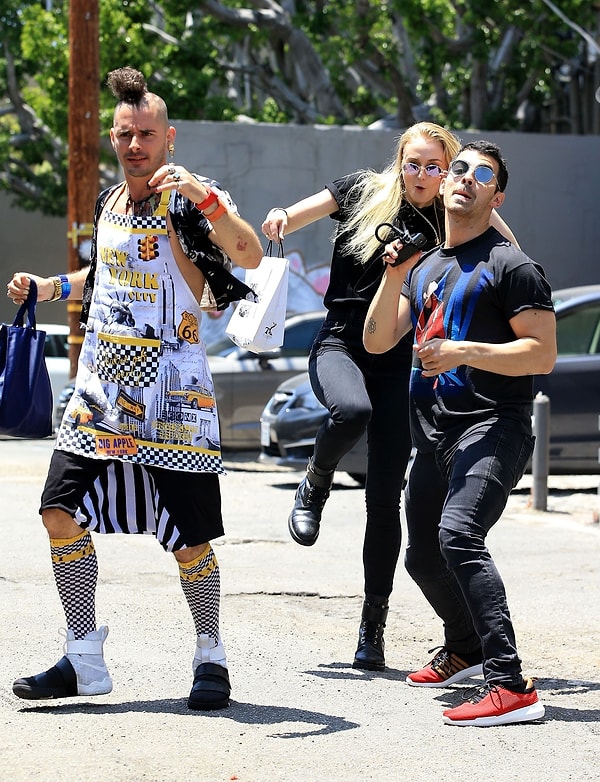 13. А пока наблюдаем за ними и радуемся 👊