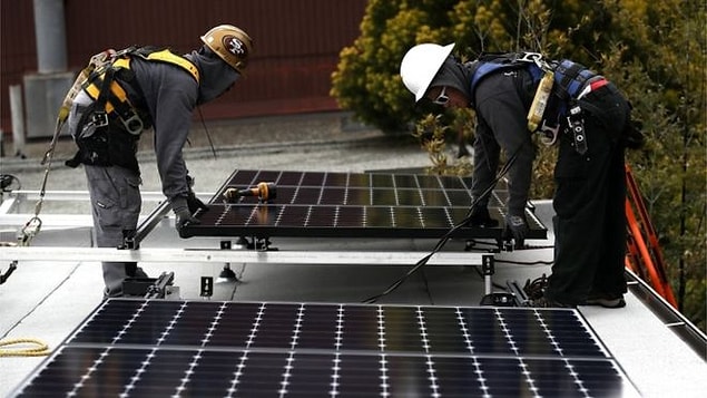 Şimdi de 1 Ocak 2020'den sonra inşa edilecek tüm müstakil ev ve apartman dairelerinde güneş enerjisi panelleri zorunlu kılındı.