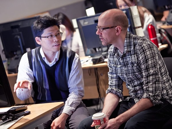 1. Адекватно реагировать на критику