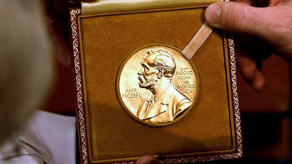 6. Кто из этих писателей не является Нобелевским лауреатом?