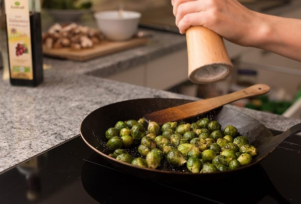 12. Готовить