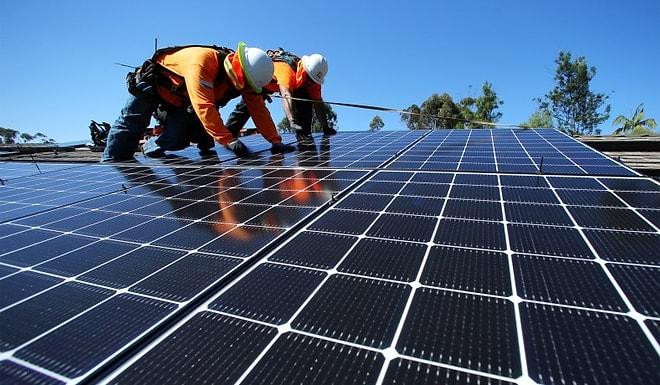 California İlk Eyalet Oldu: Evlerde Güneş Enerjisi Paneli Artık Zorunlu