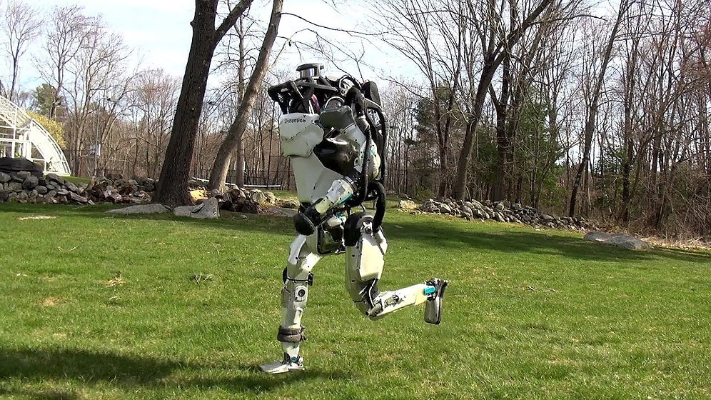 Atlas Robot'un Yeni Yeteneği Tanıtıldı: Sabah Sporu Yapabiliyor!