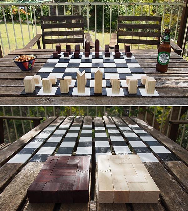 14. Bu minimalist satranç takımını çok seveceksiniz.