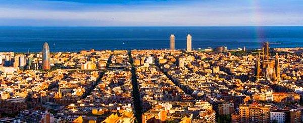 10. Mükemmel şehir planlamasıyla içimizi ısıtan bir İspanyolla tanışın! Barcelona!