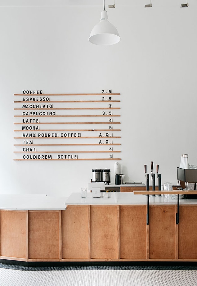 24. Oldukça minimalist bir kahve dükkanı...☕️