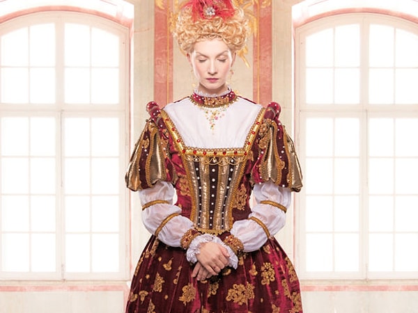 4. Ты бы хотела, чтобы властью тебя облек народ?