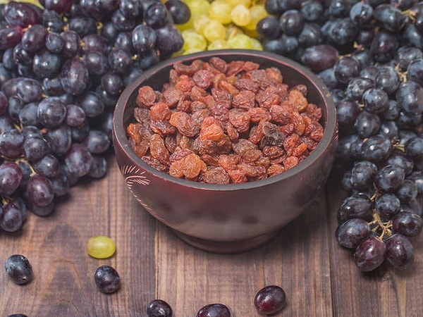 2. Что содержит больше калорий?