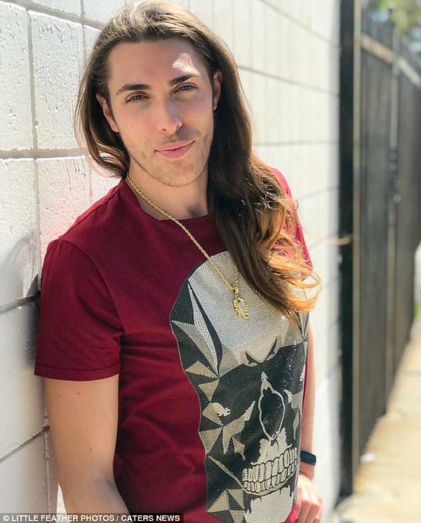 Разумеется, без гормональной терапии тут не обойтись. И Александр знал, на что шел.