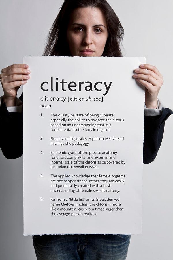 15. "Cliteracy" ismi verilen bir durumsal sanat çalışması da yürütülüyor.