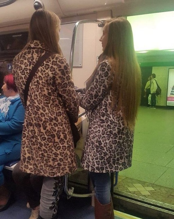 8. Когда у подруг одинаковые вкусы.