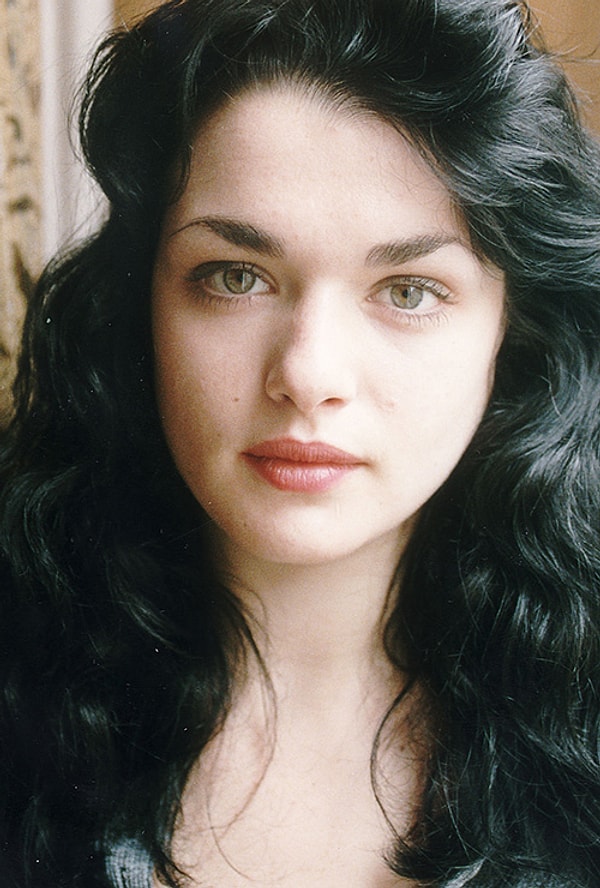 13. Рэйчел Вайс