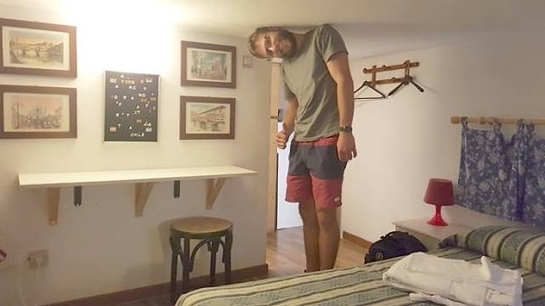 1. Похоже, этот отель для совсем невысоких посетителей