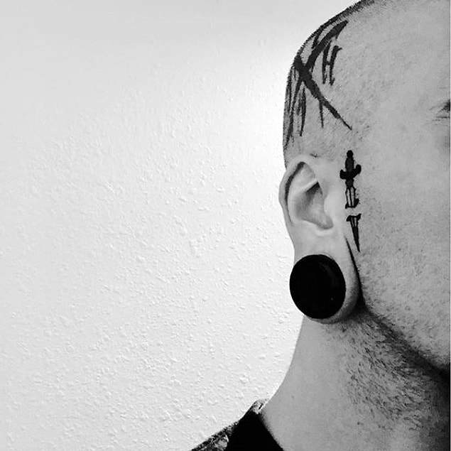 17. 😯