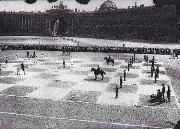 Satranç oyunu, St. Petersburg, Rusya, 1924.