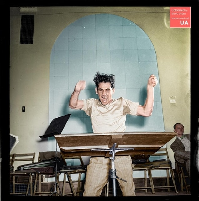 Leonard Bernstein Carnegie Hall'da, 1946.