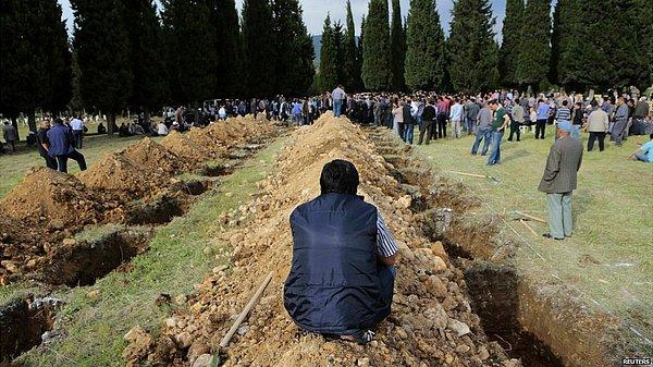 2. Soma'da 301 madencinin hayatını kaybettiği facidan hemen önce verilen 'maden kazaları araştırılsın' önergesi AKP'li vekillerin oylarıyla reddedildi.