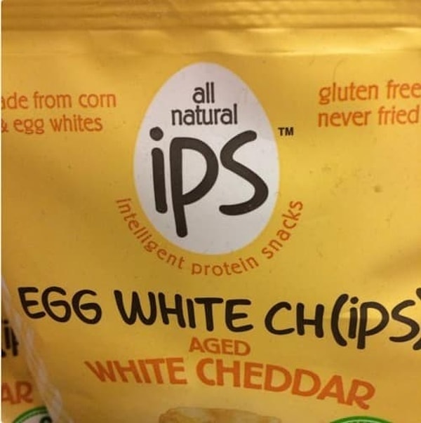 Чипсы хипстера из яичного белка с сыром Чеддер: