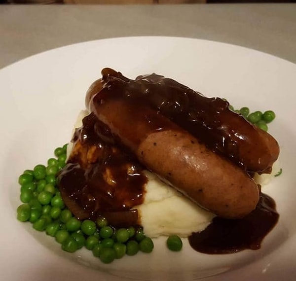 14. Сосиски с картофельным пюре нормального человека: