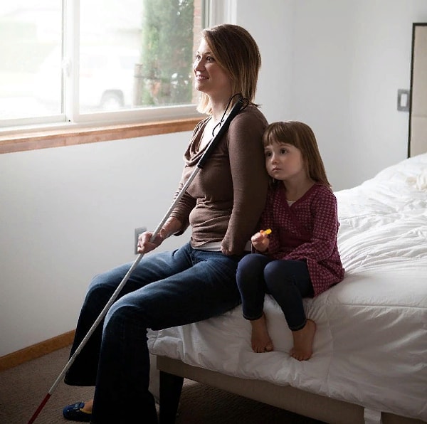 3. Проснувшись, женщина поняла, что теперь она слепа, у нее нет левой руки, пальца на правой руке и обеих ног.