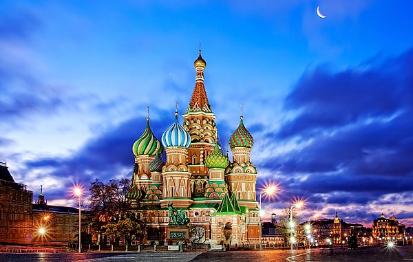 2. Те, кто строили Храм Василия Блаженного, не были ослеплены.