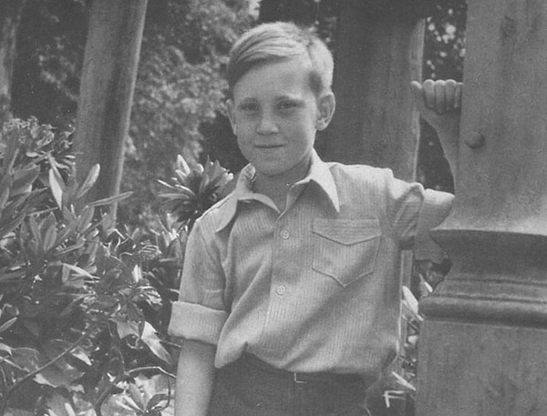 3. Узнаете этого популярного актера?