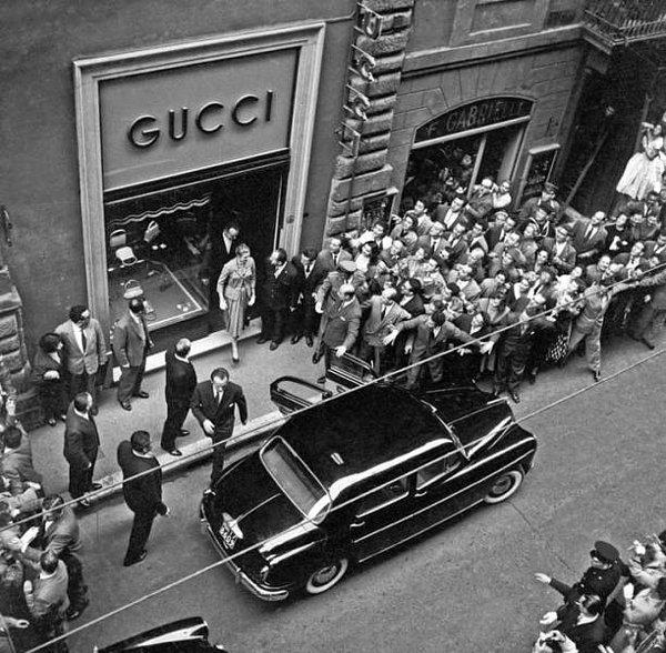 46. New York'ta açılan ilk Gucci mağazası...