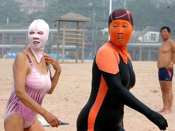 10. Когда солнцезащитного крема недостаточно, в ход идут вот такие маски