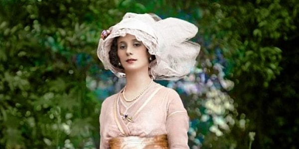 6. Знаете ли вы имя этой женщины?