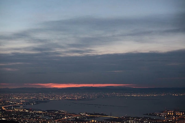 1. В этой стране празднование Нового года включает и встречу "первого рассвета".