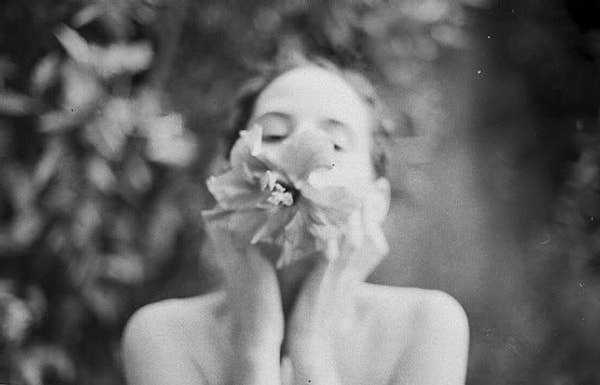 7. Участникам исследования поочередно давали понюхать воду, аммиак и путресцин и записывали их реакции на каждый запах.