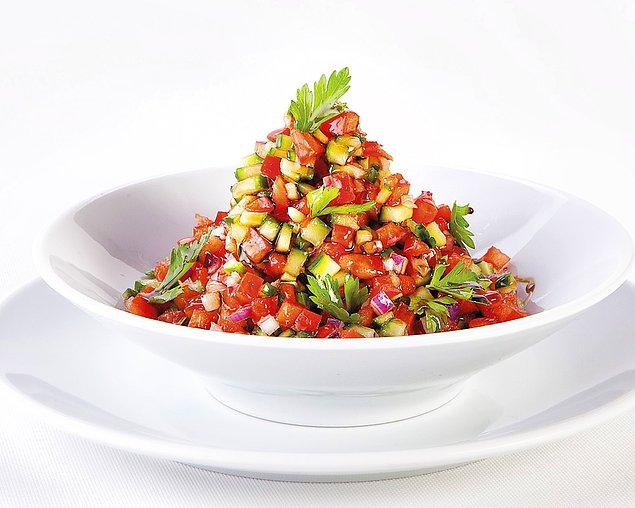 6. Salatayı sofralardan eksik etmeyenlerdenseniz: