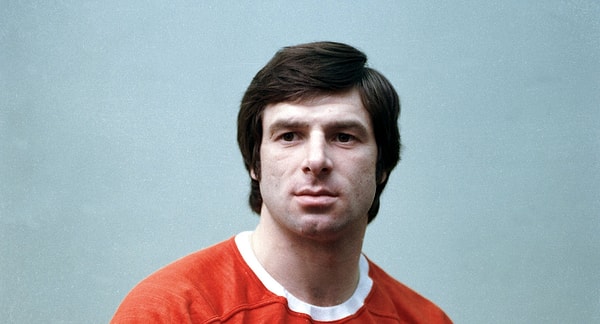 12. Сколько раз Валерий Харламов становился чемпионом мира?