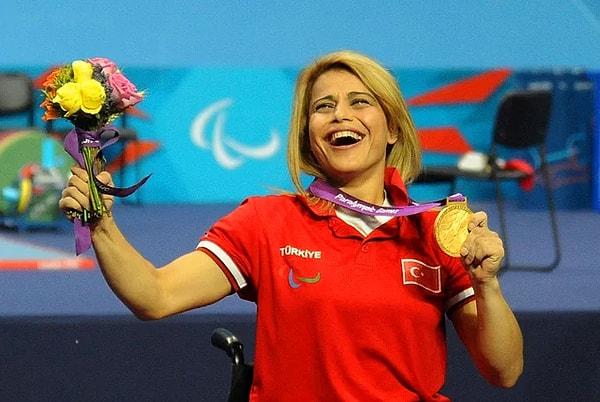 12. Nazmiye Muratlı - Halterde Avrupa ve Dünya şampiyonu.