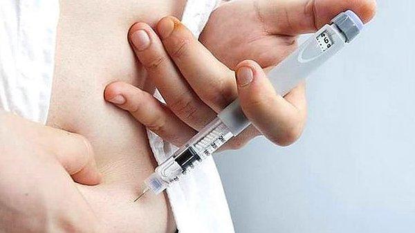 23. Şeker hastalarının uyguladıkları insülin iğnesi orucu bozar mı?