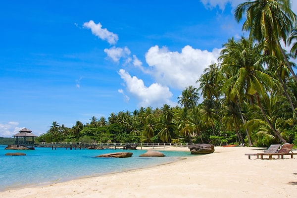 7. Выберите головной убор: