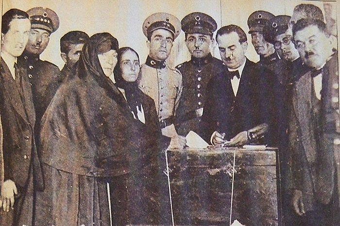 Tarihe Faydalı Bir Bakış: Türkiye Cumhuriyeti'nin İlk Erken Seçimi 1946'nın Öyküsü