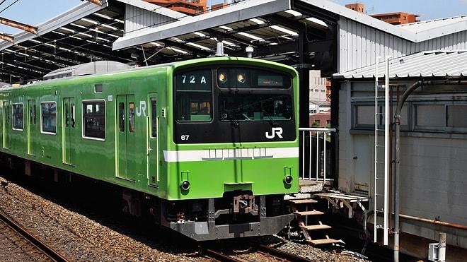 Şirket Halktan Özür Diledi: Japonya'da '25 Saniye' Erken Kalkan Tren Skandalı!