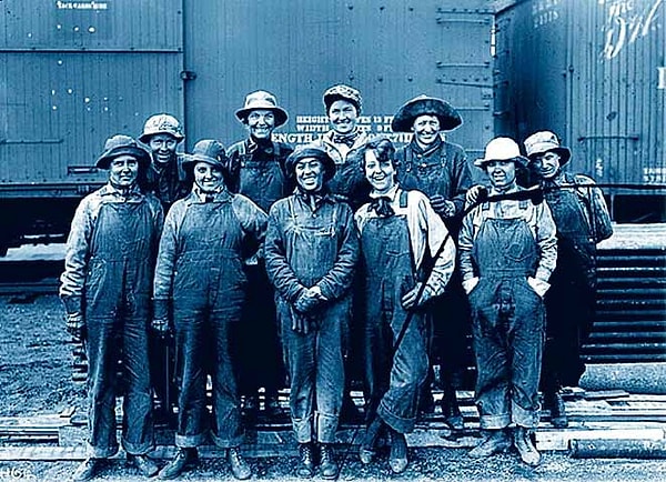 4. Кто был тем самым гением, который изобрел современные джинсы?