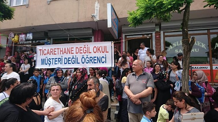Veliler Sürekli Para İsteyen Okul Yönetimine İsyan Etti: 'Müşteri Değil Öğrenci'