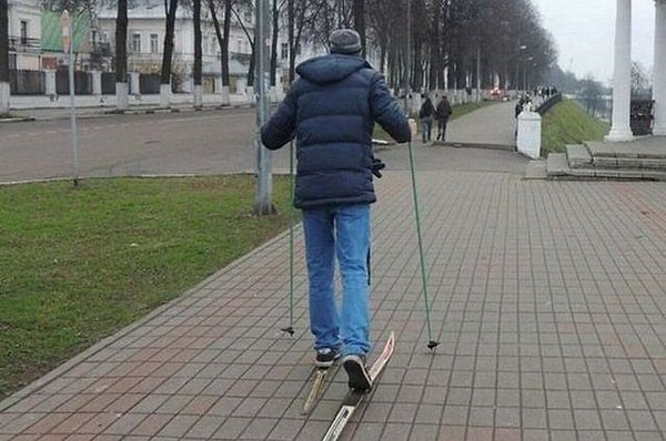 4. Когда тяга к зимним видам спорта превыше погоды за окном 🤣