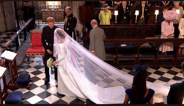 Prens Harry ile Meghan Markle, evlenir evlenmez Sussex dükü ve düşesi olacaklar. Hatta oldular bile!