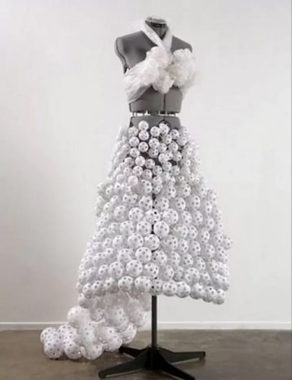 5. Минимализм спасет положение, если на кольца вы потратили целое состояние!